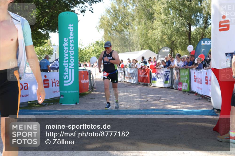 07.09.2025 - 19. Norderstedt Triathlon Zöllner http://msf.ph/oto/8777182 07.09.2025 12:09:18 Ziel 185, 806 meine-sportfotos.de