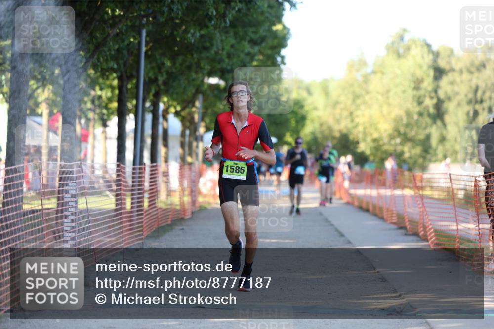 07.09.2025 - 19. Norderstedt Triathlon Michael Strokosch http://msf.ph/oto/8777187 07.09.2025 16:49:54 Laufen 1417, 1585 meine-sportfotos.de