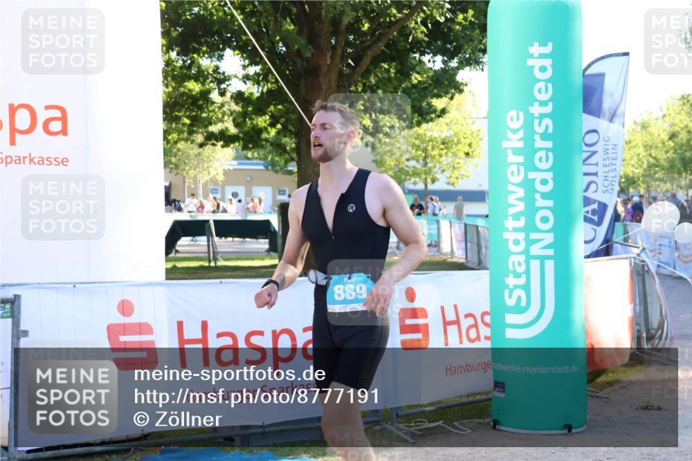 07.09.2025 - 19. Norderstedt Triathlon Zöllner http://msf.ph/oto/8777191 07.09.2025 17:13:31 Ziel 889 meine-sportfotos.de