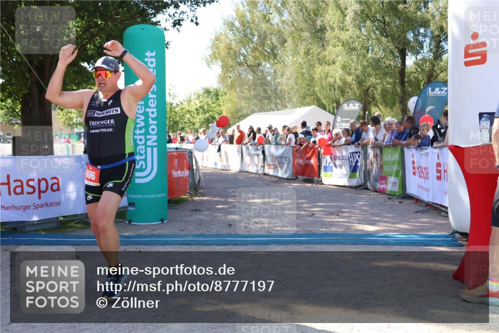 07.09.2025 - 19. Norderstedt Triathlon Zöllner http://msf.ph/oto/8777197 07.09.2025 12:09:19 Ziel 185, 806 meine-sportfotos.de