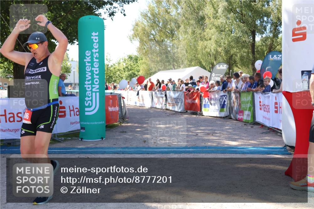 07.09.2025 - 19. Norderstedt Triathlon Zöllner http://msf.ph/oto/8777201 07.09.2025 12:09:19 Ziel 185, 806 meine-sportfotos.de