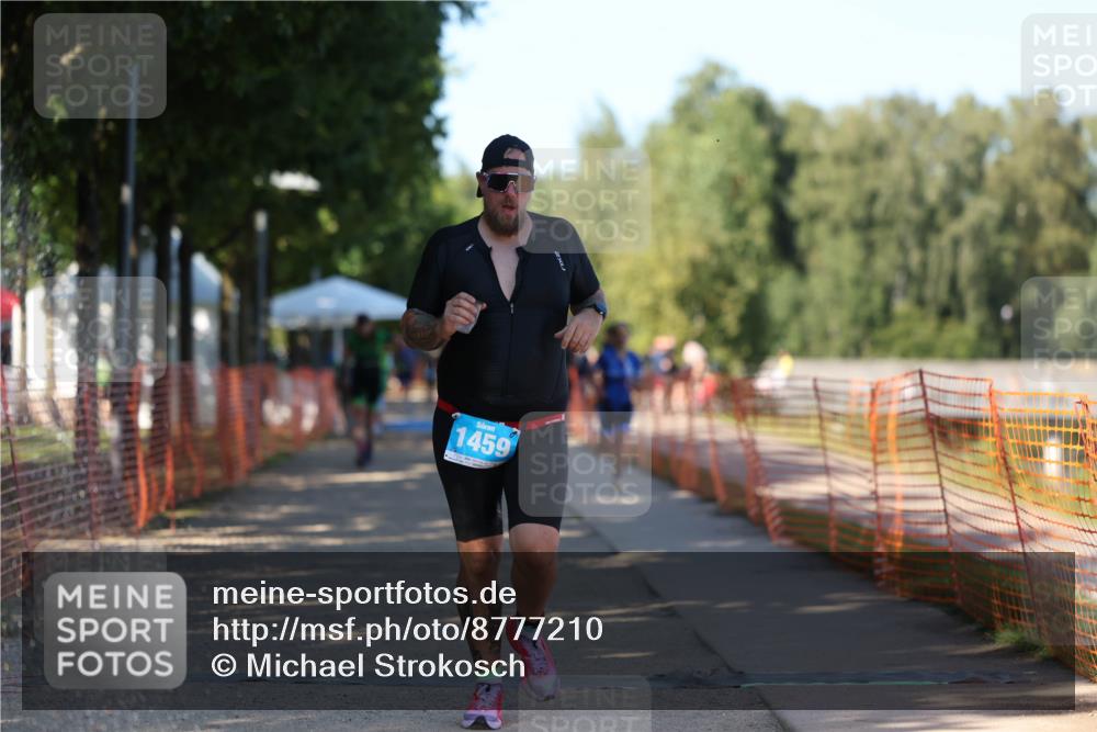 07.09.2025 - 19. Norderstedt Triathlon Michael Strokosch http://msf.ph/oto/8777210 07.09.2025 15:50:07 Laufen 377, 400, 445, 478, 1459 meine-sportfotos.de