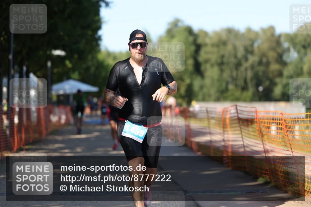 07.09.2025 - 19. Norderstedt Triathlon Michael Strokosch http://msf.ph/oto/8777222 07.09.2025 15:50:08 Laufen 377, 445, 478, 1459 meine-sportfotos.de