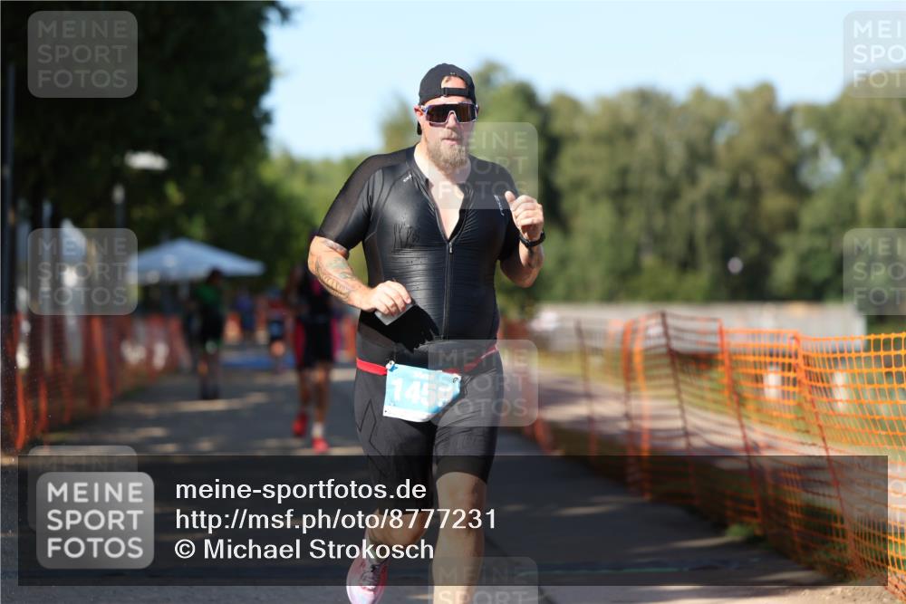 07.09.2025 - 19. Norderstedt Triathlon Michael Strokosch http://msf.ph/oto/8777231 07.09.2025 15:50:08 Laufen 377, 445, 478, 1459 meine-sportfotos.de
