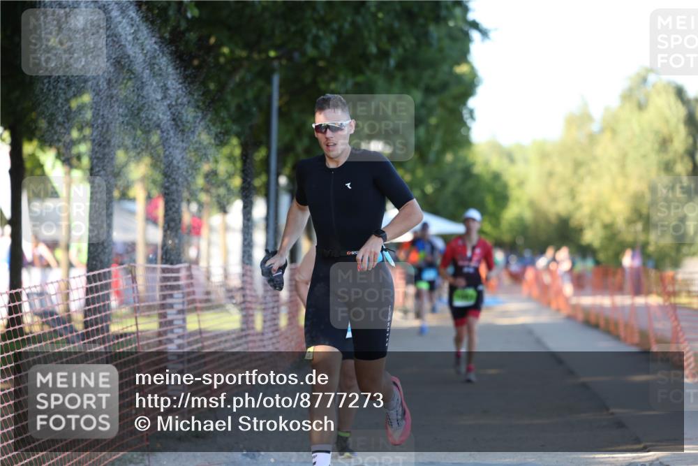 07.09.2025 - 19. Norderstedt Triathlon Michael Strokosch http://msf.ph/oto/8777273 07.09.2025 16:50:33 Laufen 372, 1061 meine-sportfotos.de