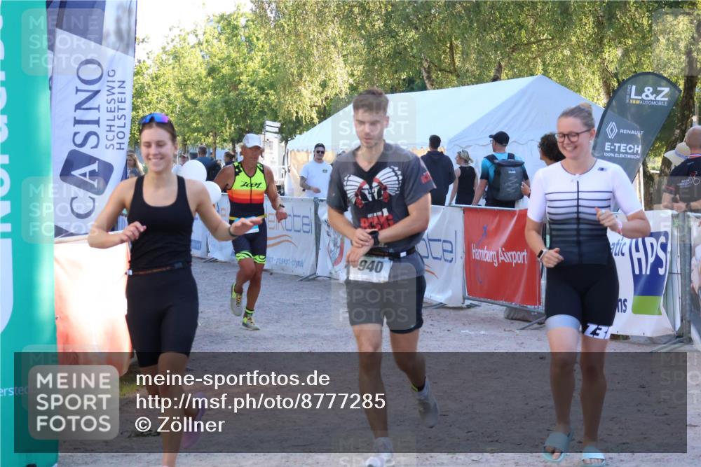 07.09.2025 - 19. Norderstedt Triathlon Zöllner http://msf.ph/oto/8777285 07.09.2025 17:14:21 Ziel 940, 1435 meine-sportfotos.de