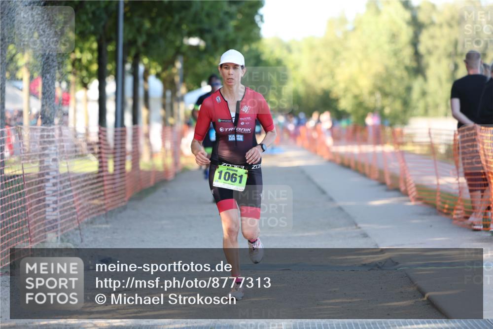 07.09.2025 - 19. Norderstedt Triathlon Michael Strokosch http://msf.ph/oto/8777313 07.09.2025 16:50:37 Laufen 372, 1061 meine-sportfotos.de