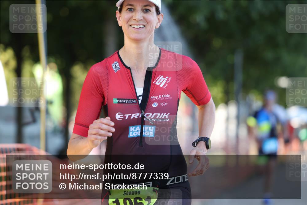 07.09.2025 - 19. Norderstedt Triathlon Michael Strokosch http://msf.ph/oto/8777339 07.09.2025 16:50:39 Laufen 1061 meine-sportfotos.de