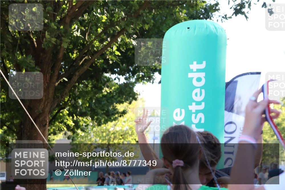07.09.2025 - 19. Norderstedt Triathlon Zöllner http://msf.ph/oto/8777349 07.09.2025 17:14:27 Ziel 940, 1435, 1472 meine-sportfotos.de