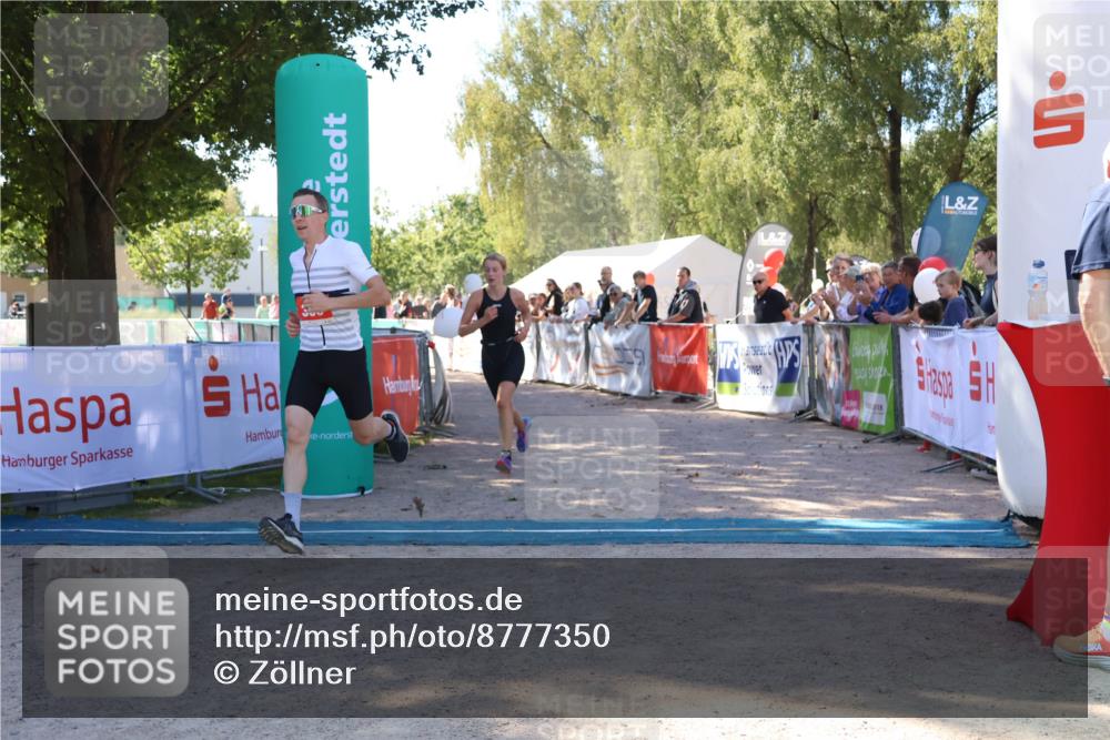 07.09.2025 - 19. Norderstedt Triathlon Zöllner http://msf.ph/oto/8777350 07.09.2025 12:11:15 Ziel 300, 1155 meine-sportfotos.de