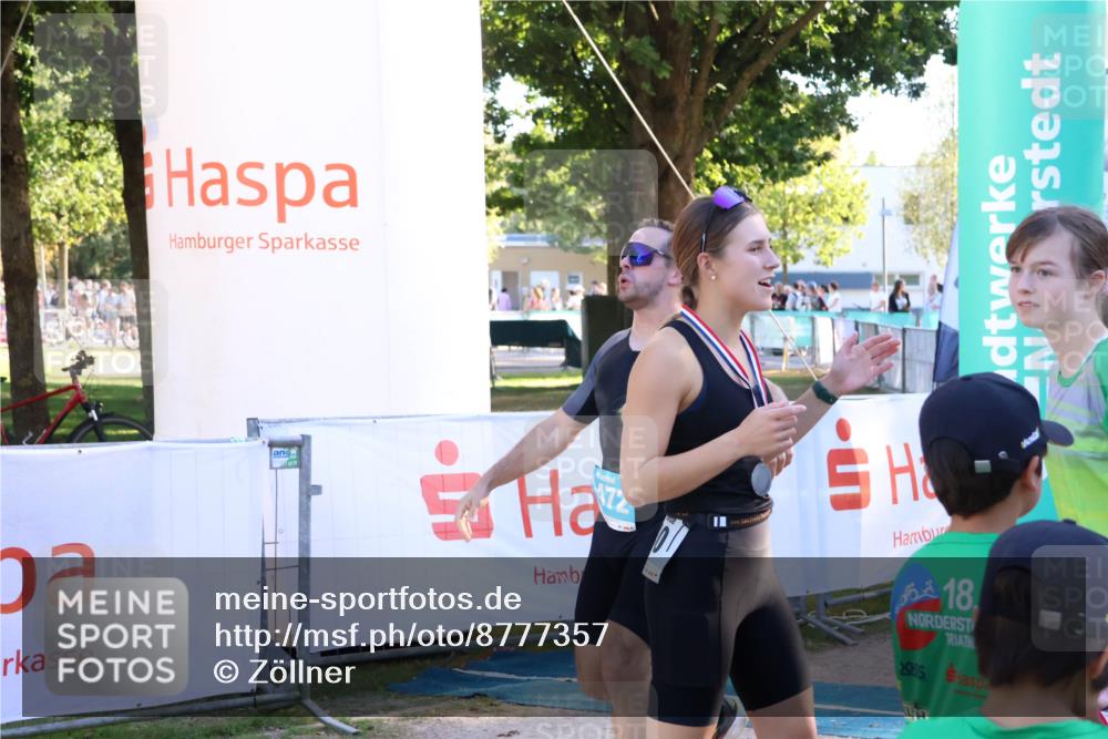 07.09.2025 - 19. Norderstedt Triathlon Zöllner http://msf.ph/oto/8777357 07.09.2025 17:14:28 Ziel 940, 1435, 1472 meine-sportfotos.de