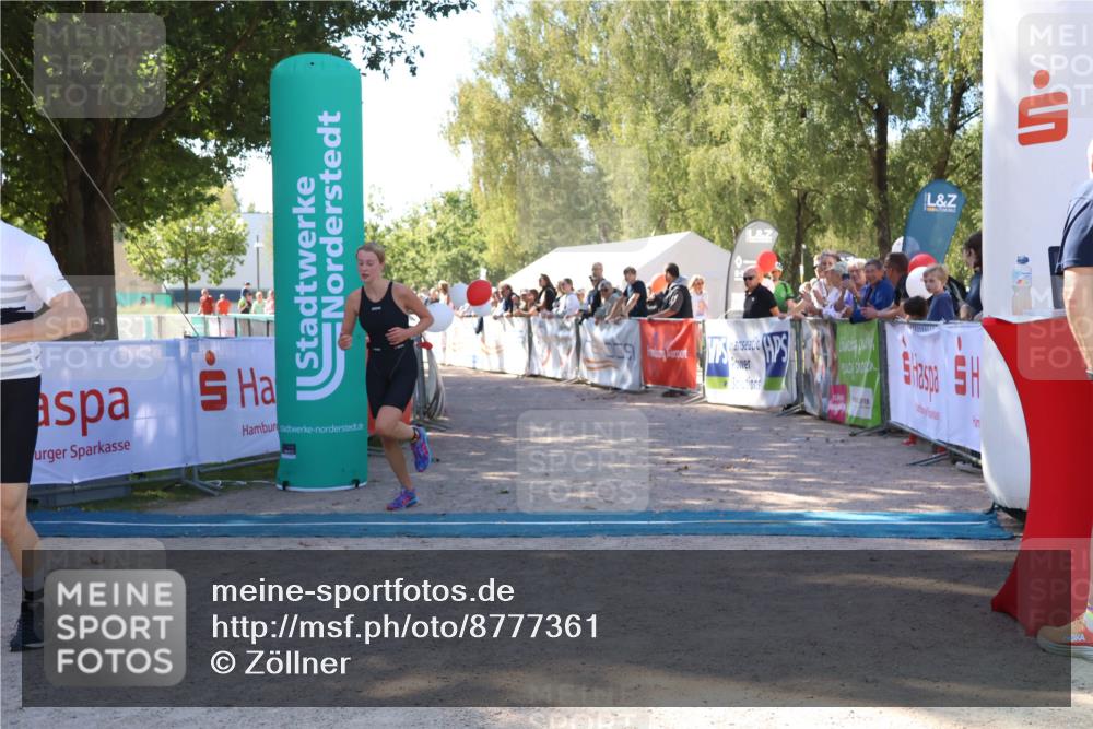 07.09.2025 - 19. Norderstedt Triathlon Zöllner http://msf.ph/oto/8777361 07.09.2025 12:11:15 Ziel 300, 1155 meine-sportfotos.de