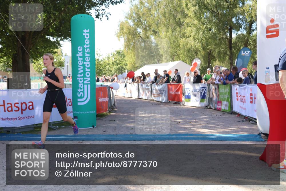 07.09.2025 - 19. Norderstedt Triathlon Zöllner http://msf.ph/oto/8777370 07.09.2025 12:11:16 Ziel 300, 1155 meine-sportfotos.de