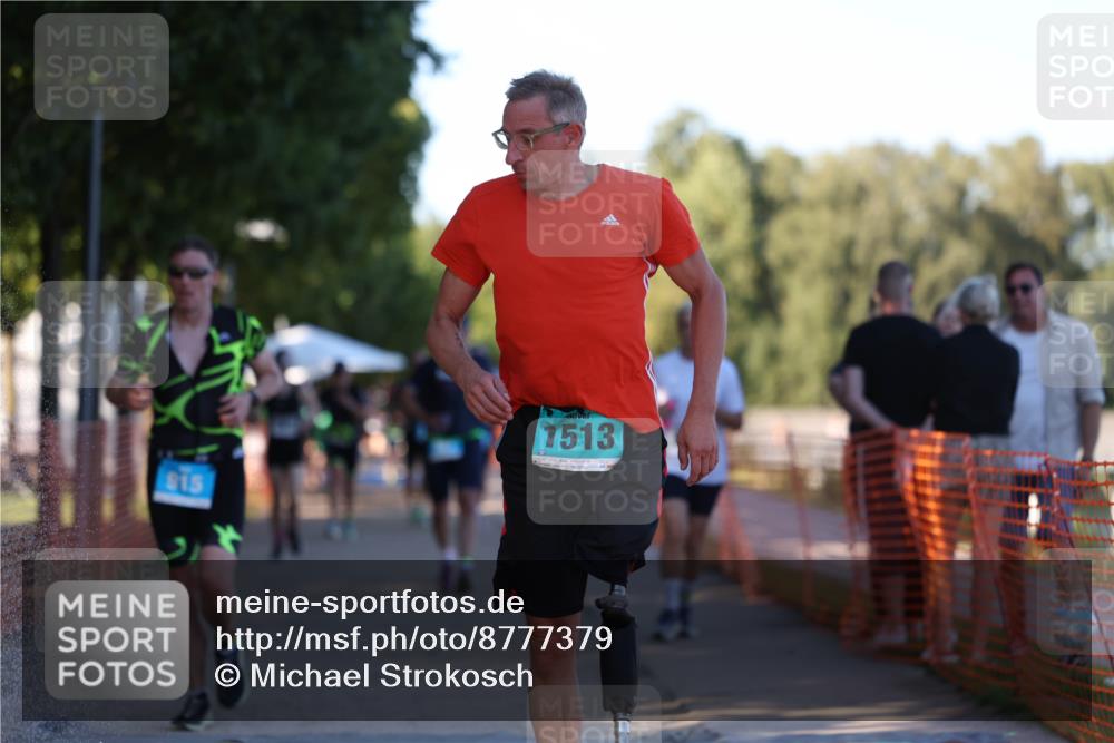 07.09.2025 - 19. Norderstedt Triathlon Michael Strokosch http://msf.ph/oto/8777379 07.09.2025 16:51:00 Laufen 864, 915, 936, 941, 1095, 1407, 1513 meine-sportfotos.de
