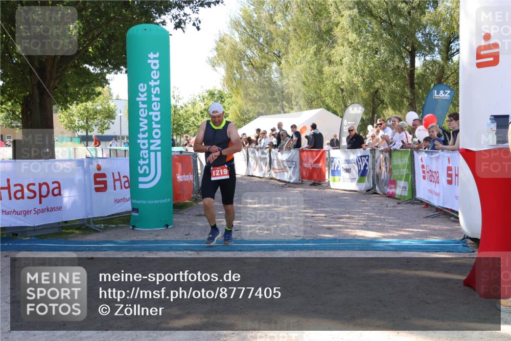 07.09.2025 - 19. Norderstedt Triathlon Zöllner http://msf.ph/oto/8777405 07.09.2025 12:12:01 Ziel 1219 meine-sportfotos.de