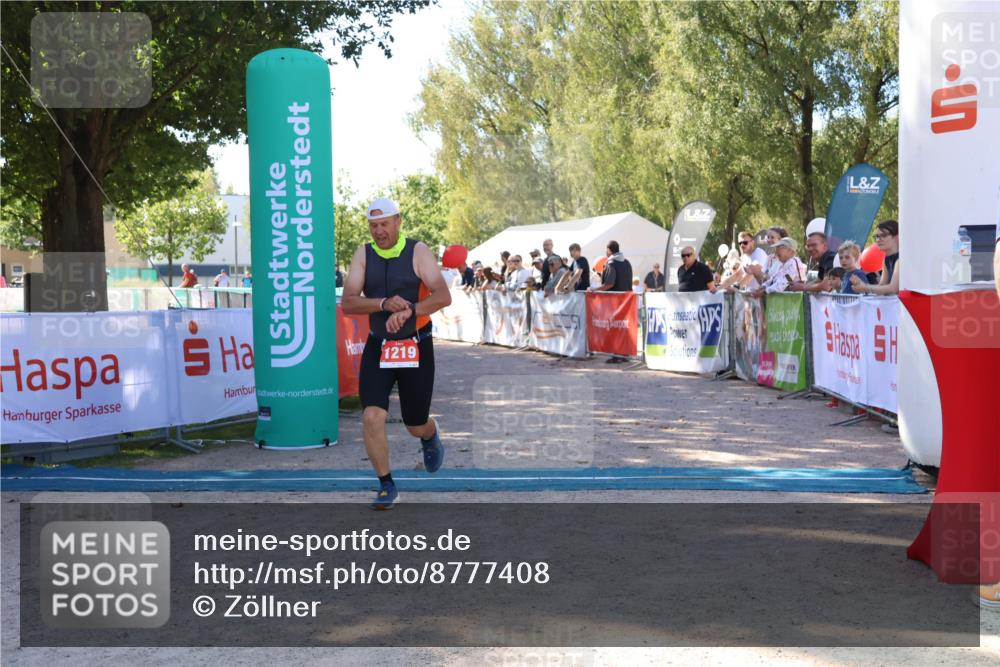 07.09.2025 - 19. Norderstedt Triathlon Zöllner http://msf.ph/oto/8777408 07.09.2025 12:12:01 Ziel 1219 meine-sportfotos.de