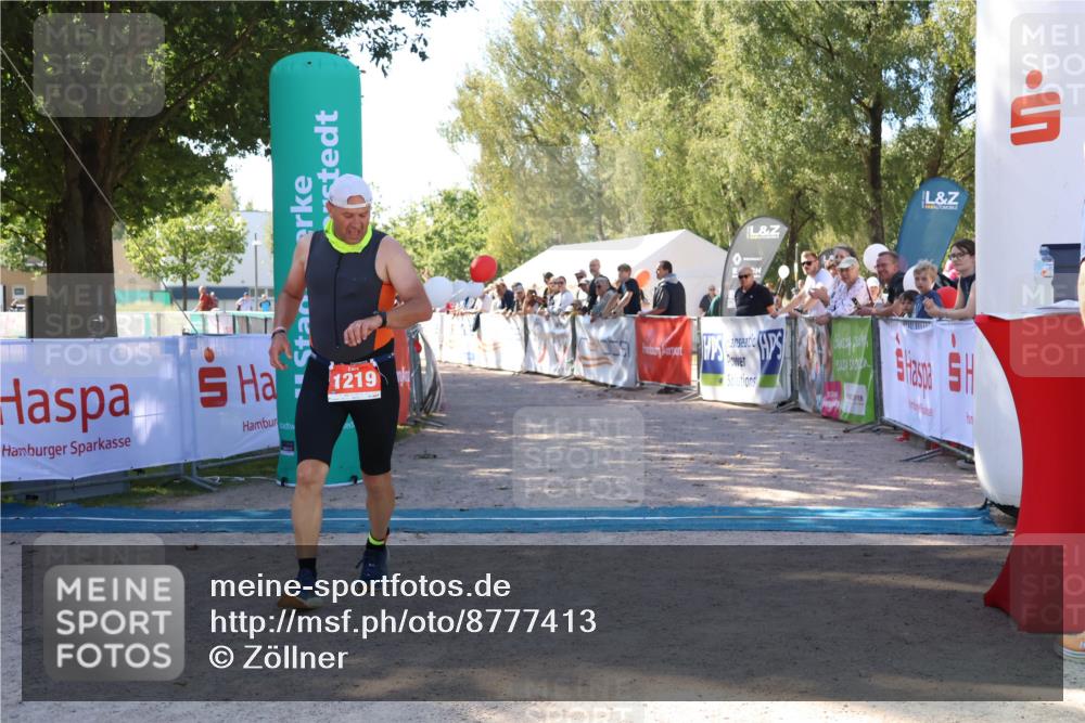 07.09.2025 - 19. Norderstedt Triathlon Zöllner http://msf.ph/oto/8777413 07.09.2025 12:12:02 Ziel 1219 meine-sportfotos.de