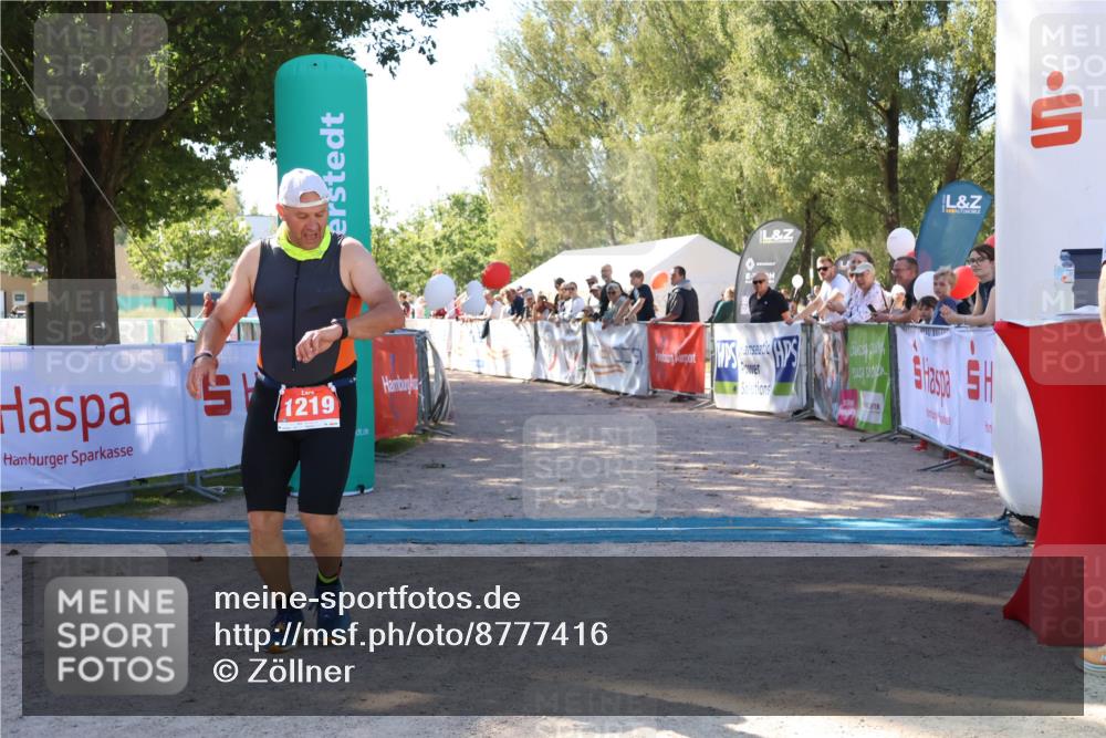 07.09.2025 - 19. Norderstedt Triathlon Zöllner http://msf.ph/oto/8777416 07.09.2025 12:12:02 Ziel 1219 meine-sportfotos.de