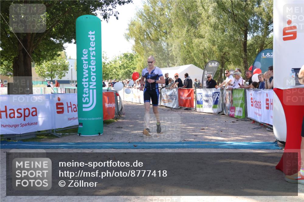 07.09.2025 - 19. Norderstedt Triathlon Zöllner http://msf.ph/oto/8777418 07.09.2025 12:12:37 Ziel 296 meine-sportfotos.de