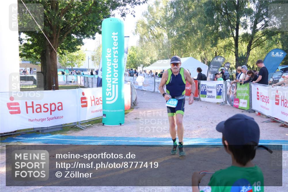 07.09.2025 - 19. Norderstedt Triathlon Zöllner http://msf.ph/oto/8777419 07.09.2025 17:14:46 Ziel 1455 meine-sportfotos.de