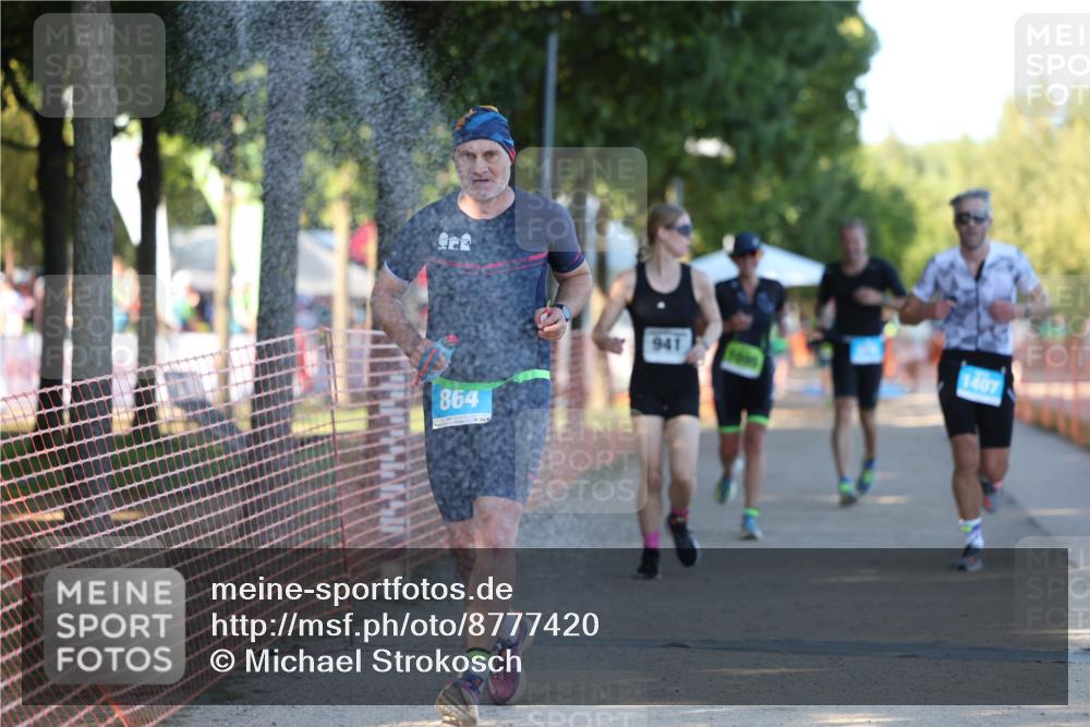 07.09.2025 - 19. Norderstedt Triathlon Michael Strokosch http://msf.ph/oto/8777420 07.09.2025 16:51:05 Laufen 864, 868, 915, 936, 941, 1095, 1407 meine-sportfotos.de