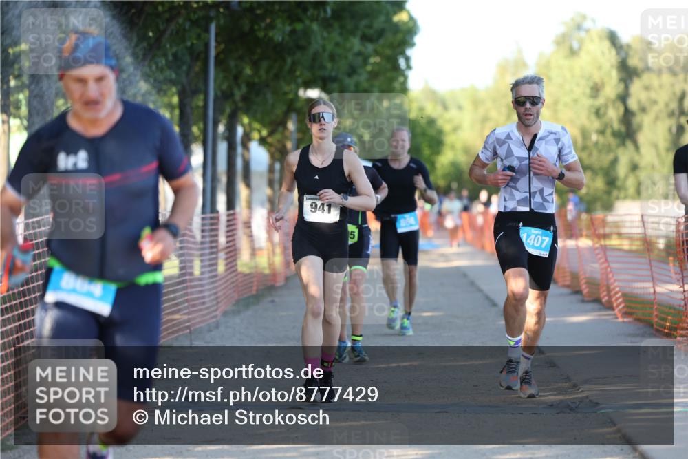 07.09.2025 - 19. Norderstedt Triathlon Michael Strokosch http://msf.ph/oto/8777429 07.09.2025 16:51:06 Laufen 864, 868, 936, 941, 1095, 1407 meine-sportfotos.de