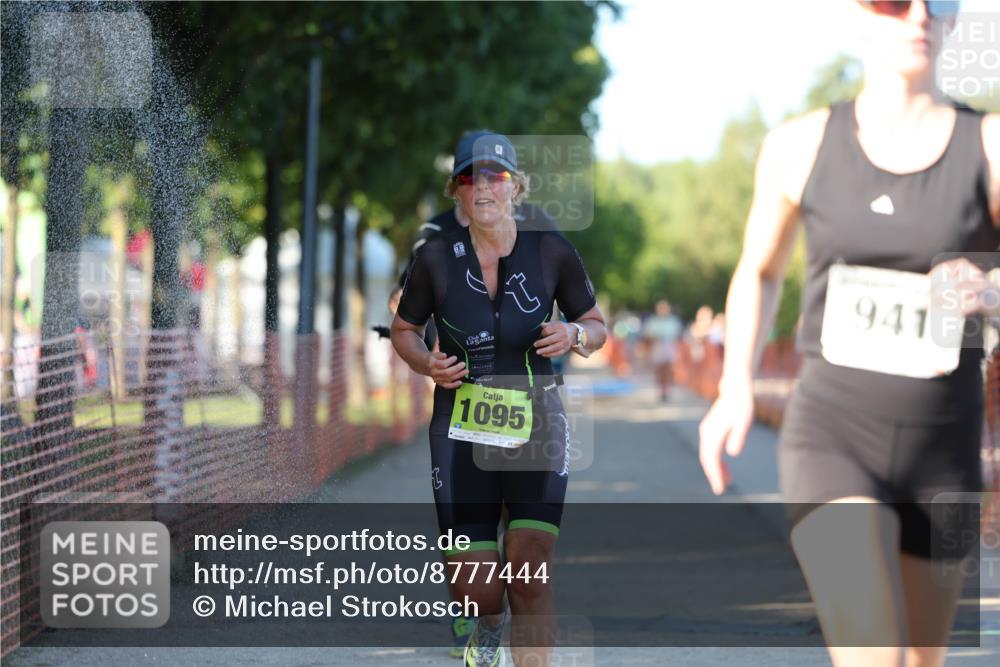 07.09.2025 - 19. Norderstedt Triathlon Michael Strokosch http://msf.ph/oto/8777444 07.09.2025 16:51:09 Laufen 864, 868, 941, 1095, 1407 meine-sportfotos.de