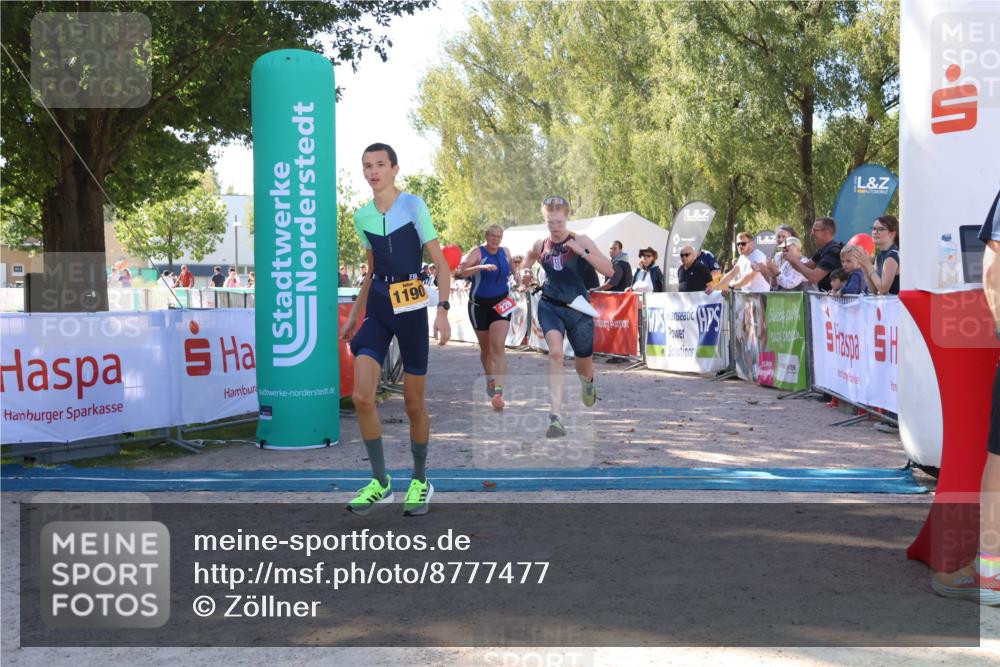07.09.2025 - 19. Norderstedt Triathlon Zöllner http://msf.ph/oto/8777477 07.09.2025 12:13:52 Ziel 229, 1182, 1190 meine-sportfotos.de