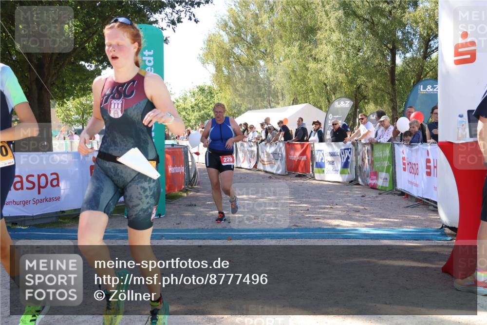 07.09.2025 - 19. Norderstedt Triathlon Zöllner http://msf.ph/oto/8777496 07.09.2025 12:13:54 Ziel 229, 1182, 1190 meine-sportfotos.de