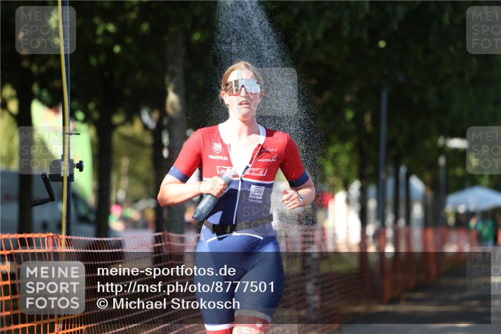 07.09.2025 - 19. Norderstedt Triathlon Michael Strokosch http://msf.ph/oto/8777501 07.09.2025 15:51:07 Laufen 1498 meine-sportfotos.de