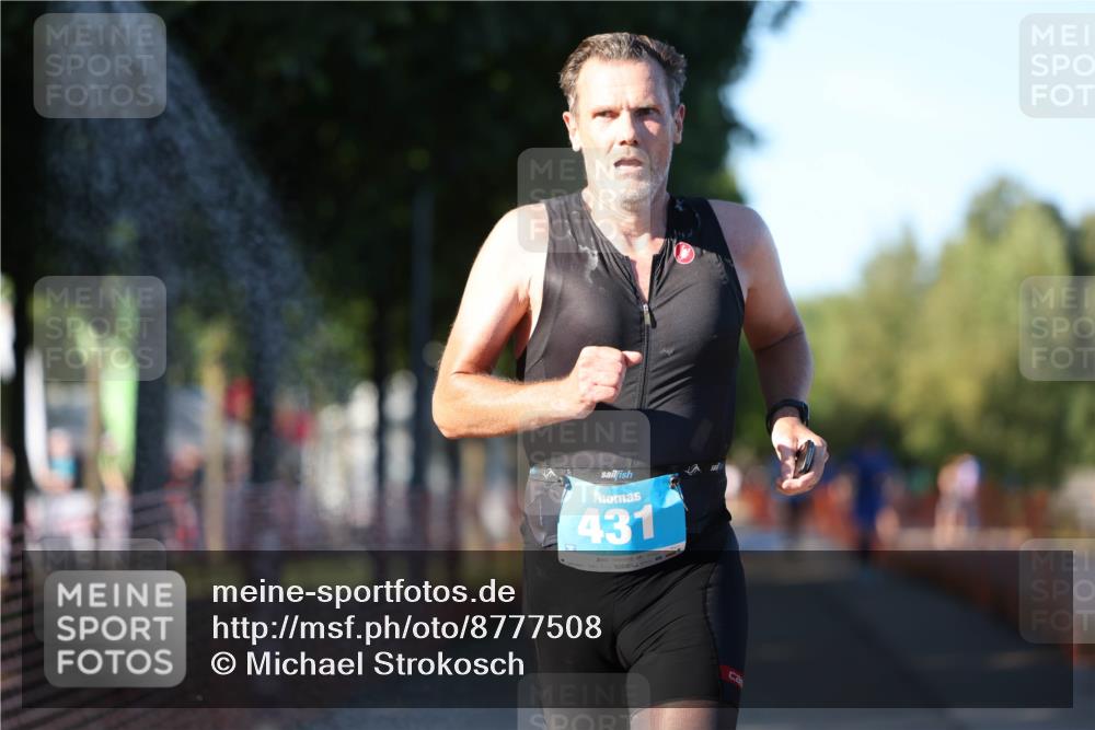 07.09.2025 - 19. Norderstedt Triathlon Michael Strokosch http://msf.ph/oto/8777508 07.09.2025 16:51:39 Laufen 1092, 1567 meine-sportfotos.de