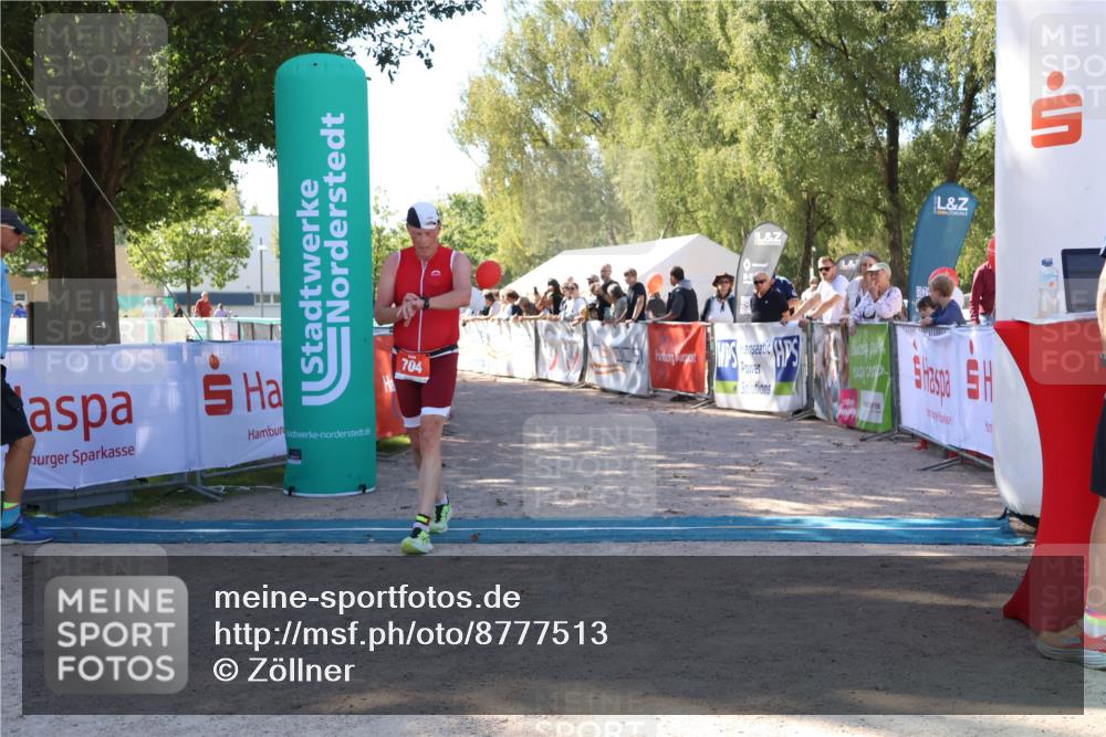 07.09.2025 - 19. Norderstedt Triathlon Zöllner http://msf.ph/oto/8777513 07.09.2025 12:14:35 Ziel 704 meine-sportfotos.de