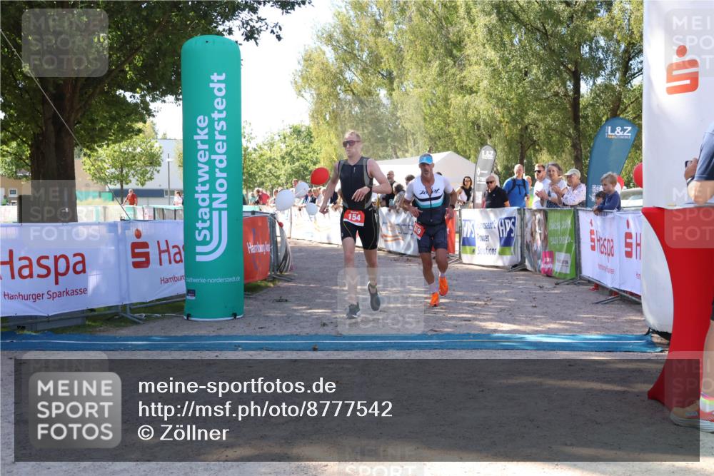 07.09.2025 - 19. Norderstedt Triathlon Zöllner http://msf.ph/oto/8777542 07.09.2025 12:14:48 Ziel 154, 819 meine-sportfotos.de