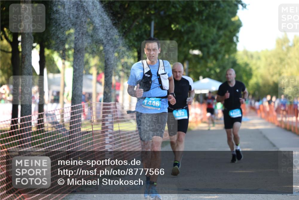 07.09.2025 - 19. Norderstedt Triathlon Michael Strokosch http://msf.ph/oto/8777566 07.09.2025 16:51:55 Laufen 432, 1420, 1446 meine-sportfotos.de