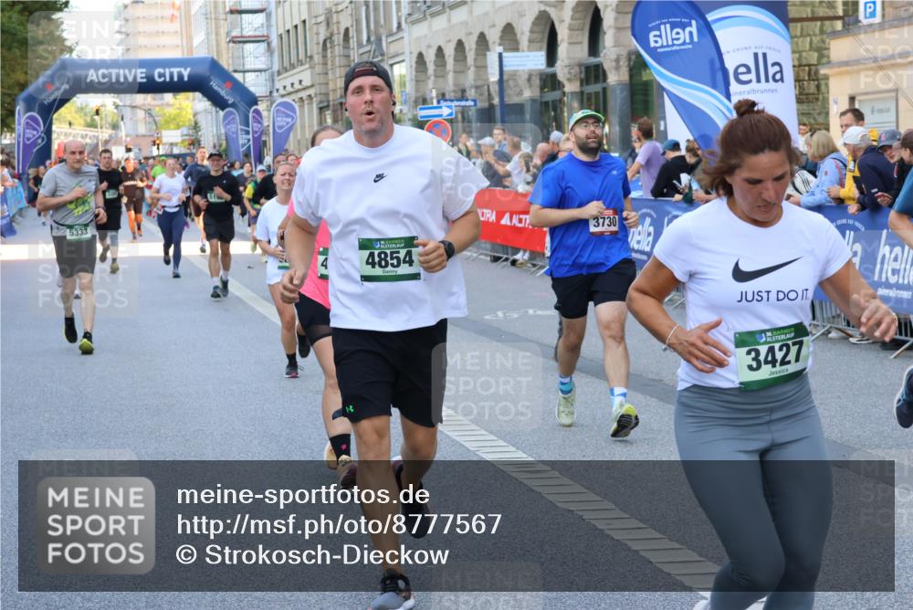 07.09.2025 - BARMER Alsterlauf Strokosch-Dieckow http://msf.ph/oto/8777567 07.09.2025 10:07:04 Ziel 2109, 2110, 2218, 2233, 2353, 2520, 2637, 2662, 2893, 2939, 2962, 3108, 3109, 3196, 3265, 3274, 3343, 3782, 3820, 3864, 4061, 4063, 4309, 4409, 4859, 4957, 5060, 5399, 5524, 5593, 5854, 5932, 6061, 8282 meine-sportfotos.de