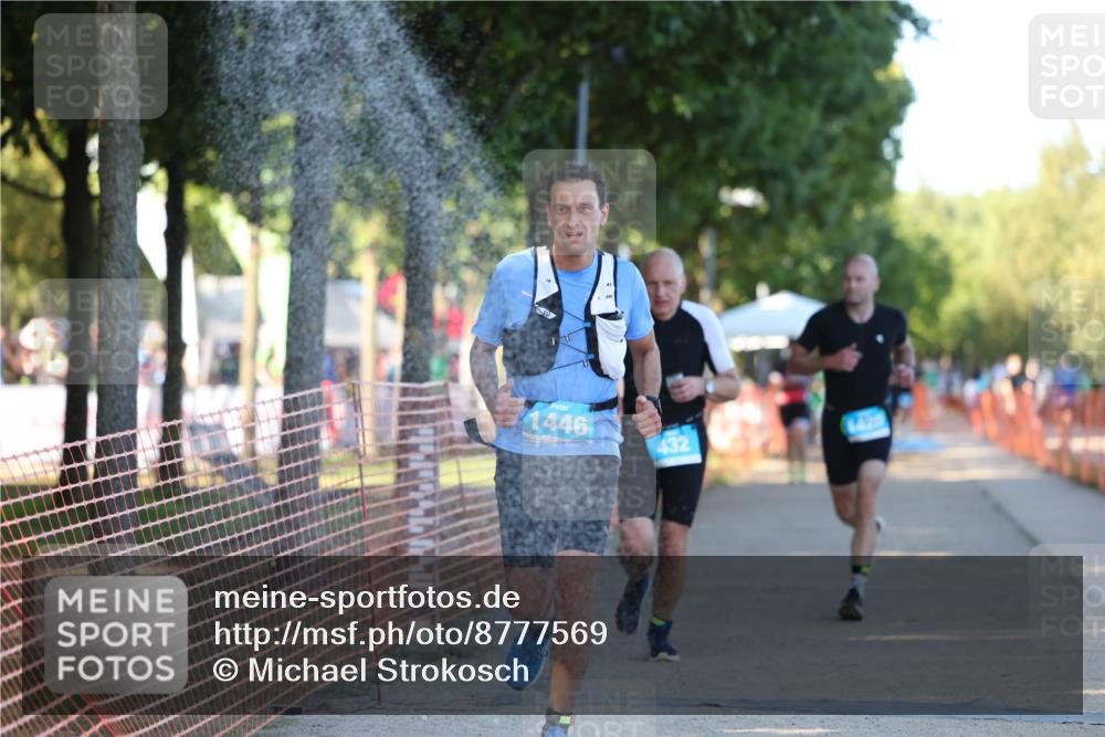 07.09.2025 - 19. Norderstedt Triathlon Michael Strokosch http://msf.ph/oto/8777569 07.09.2025 16:51:55 Laufen 432, 1420, 1446 meine-sportfotos.de