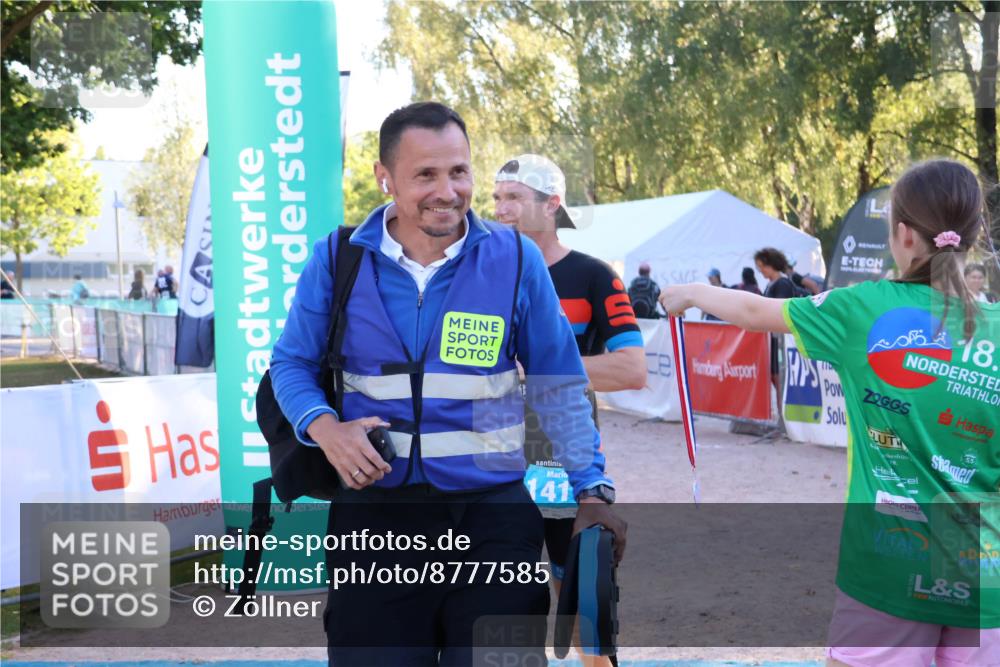 07.09.2025 - 19. Norderstedt Triathlon Zöllner http://msf.ph/oto/8777585 07.09.2025 17:15:26 Ziel 1417 meine-sportfotos.de