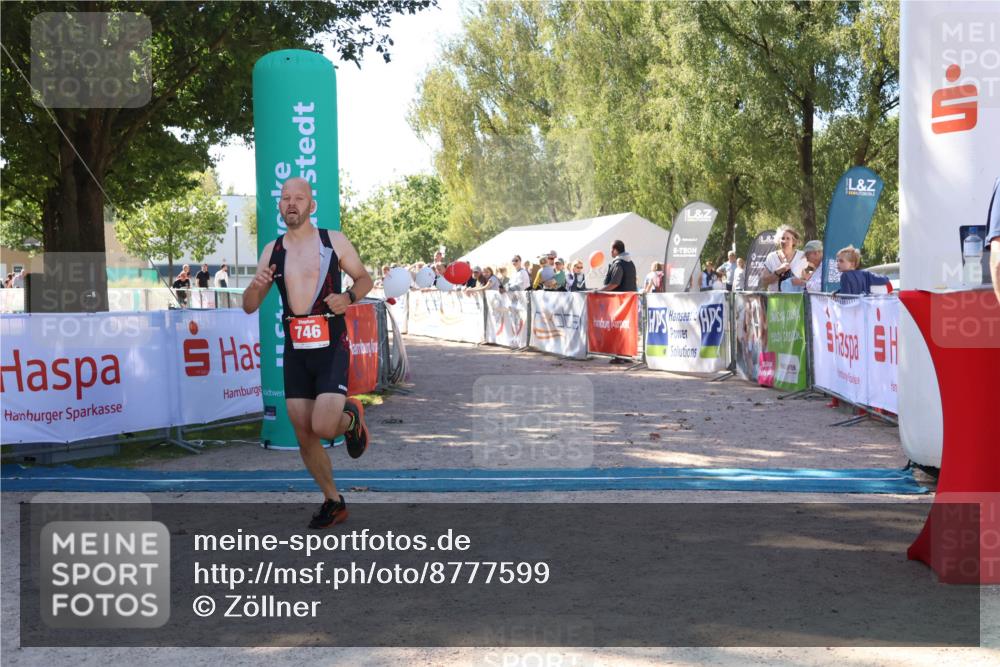 07.09.2025 - 19. Norderstedt Triathlon Zöllner http://msf.ph/oto/8777599 07.09.2025 12:17:15 Ziel 746 meine-sportfotos.de