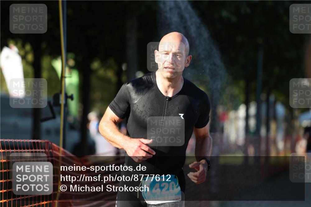07.09.2025 - 19. Norderstedt Triathlon Michael Strokosch http://msf.ph/oto/8777612 07.09.2025 16:52:00 Laufen 432, 1420 meine-sportfotos.de
