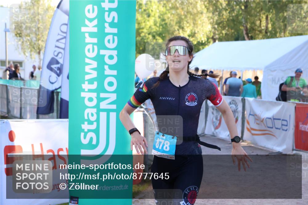 07.09.2025 - 19. Norderstedt Triathlon Zöllner http://msf.ph/oto/8777645 07.09.2025 17:15:51 Ziel 878 meine-sportfotos.de