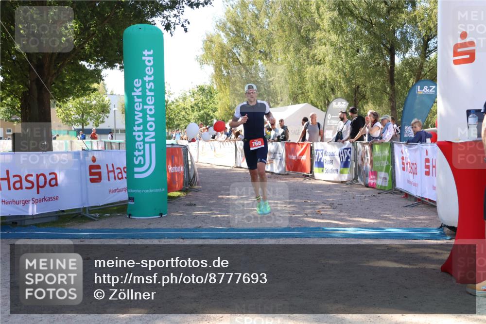 07.09.2025 - 19. Norderstedt Triathlon Zöllner http://msf.ph/oto/8777693 07.09.2025 12:18:10 Ziel 768 meine-sportfotos.de