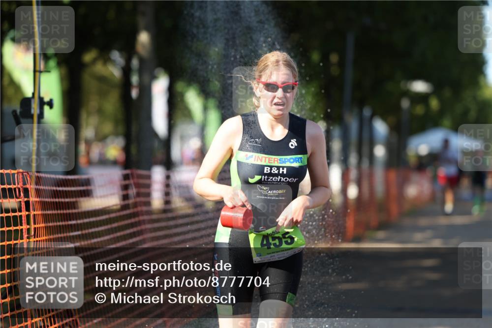 07.09.2025 - 19. Norderstedt Triathlon Michael Strokosch http://msf.ph/oto/8777704 07.09.2025 15:51:45 Laufen 455, 459, 1439 meine-sportfotos.de