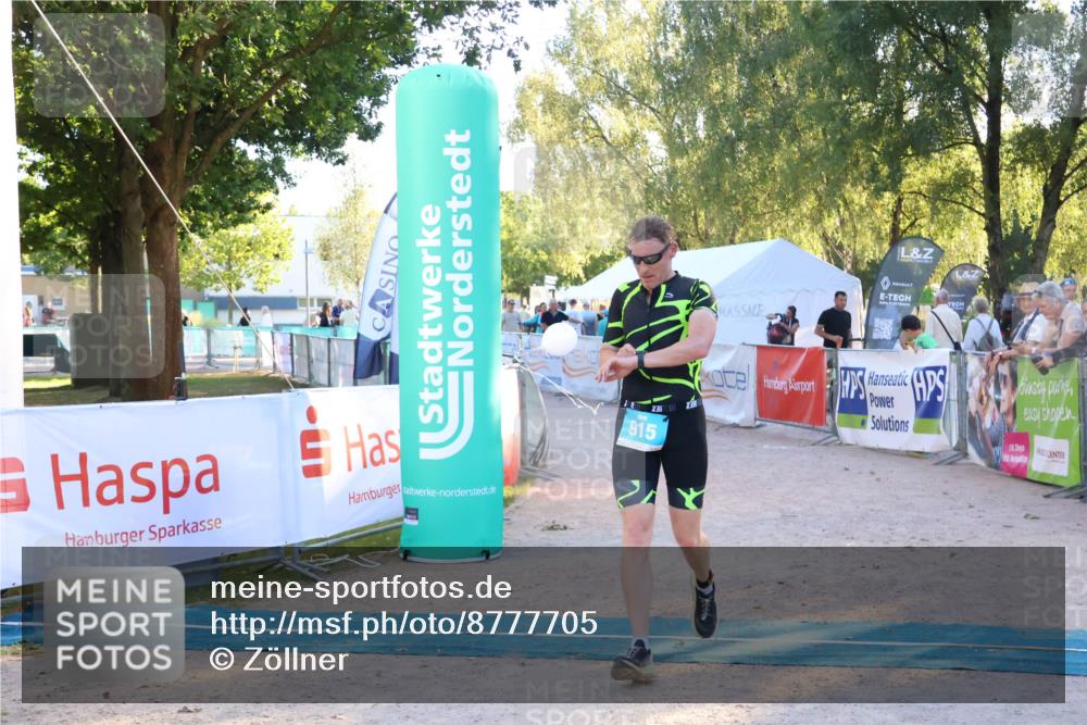 07.09.2025 - 19. Norderstedt Triathlon Zöllner http://msf.ph/oto/8777705 07.09.2025 17:15:58 Ziel 915 meine-sportfotos.de