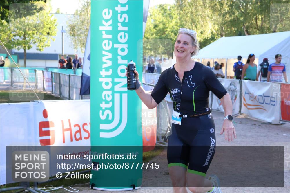 07.09.2025 - 19. Norderstedt Triathlon Zöllner http://msf.ph/oto/8777745 07.09.2025 17:16:18 Ziel 1450 meine-sportfotos.de