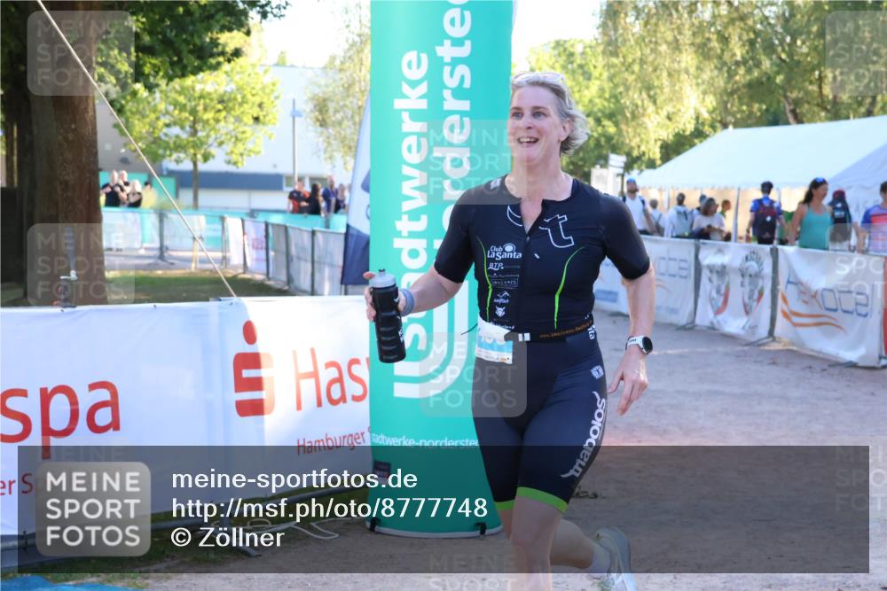 07.09.2025 - 19. Norderstedt Triathlon Zöllner http://msf.ph/oto/8777748 07.09.2025 17:16:18 Ziel 1450 meine-sportfotos.de
