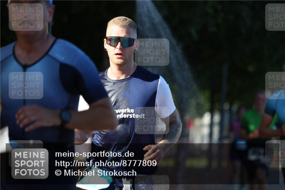07.09.2025 - 19. Norderstedt Triathlon Michael Strokosch http://msf.ph/oto/8777809 07.09.2025 16:52:48 Laufen 408, 916, 1400, 1632 meine-sportfotos.de