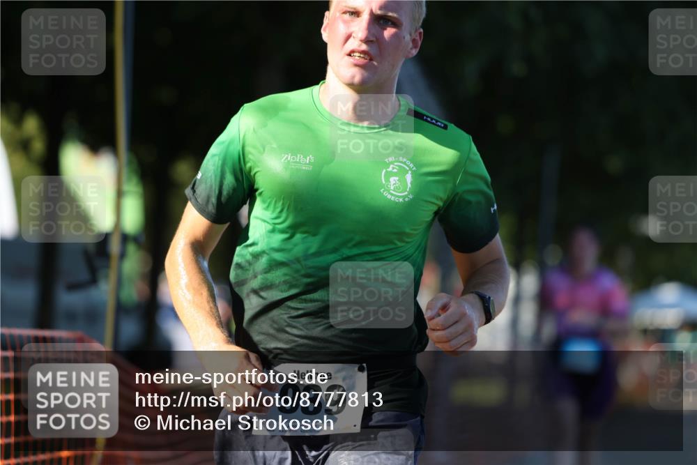 07.09.2025 - 19. Norderstedt Triathlon Michael Strokosch http://msf.ph/oto/8777813 07.09.2025 16:52:50 Laufen 408, 1400, 1632 meine-sportfotos.de