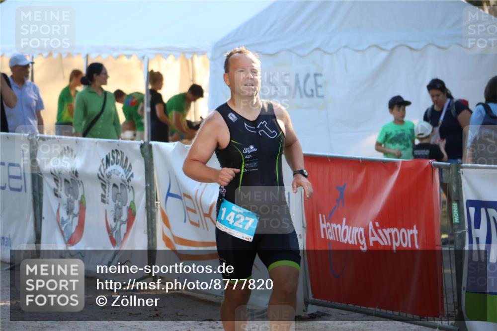 07.09.2025 - 19. Norderstedt Triathlon Zöllner http://msf.ph/oto/8777820 07.09.2025 17:16:55 Ziel 396, 1427 meine-sportfotos.de