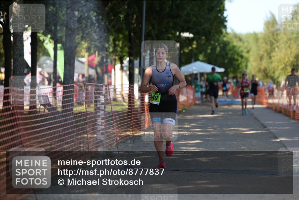 07.09.2025 - 19. Norderstedt Triathlon Michael Strokosch http://msf.ph/oto/8777837 07.09.2025 15:52:07 Laufen 449 meine-sportfotos.de