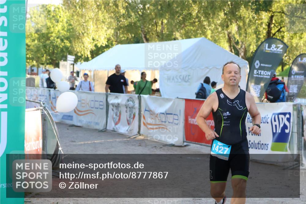 07.09.2025 - 19. Norderstedt Triathlon Zöllner http://msf.ph/oto/8777867 07.09.2025 17:16:58 Ziel 1427 meine-sportfotos.de